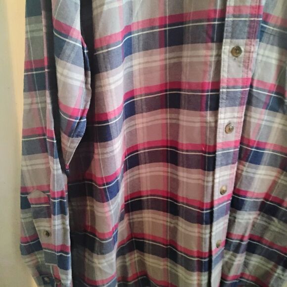Casual Blue and Red Button Down Shirt - Picture 2 of 10